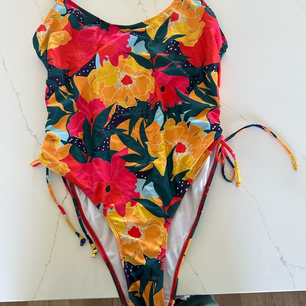 Floral one piece Swimwear